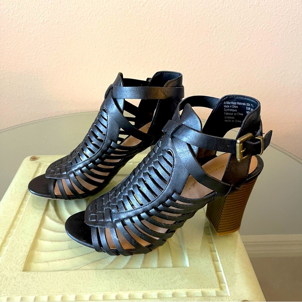 America Eagle Women High Heel Sandals SZ 7.5
